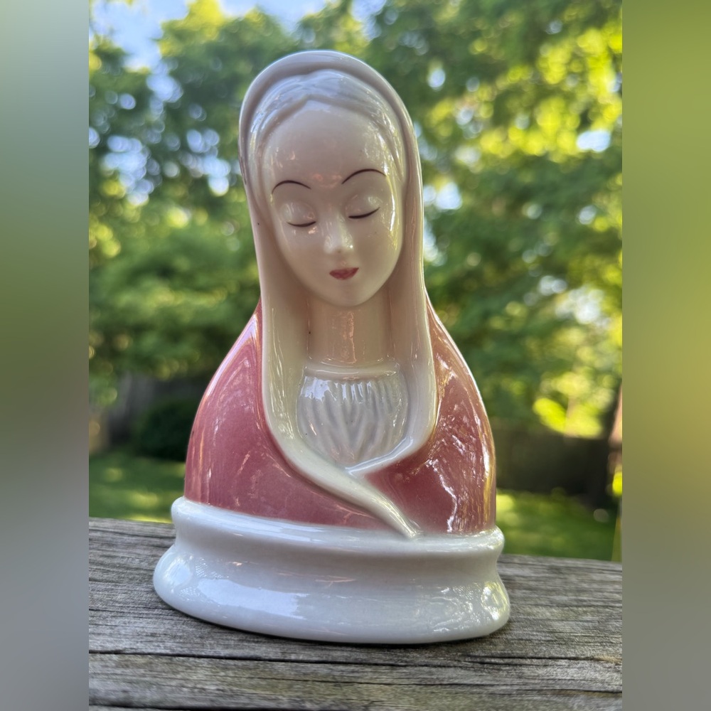 GORT VINTAGE 1940 MADONNA MARY PINK VEIL BUST BONE CHINA SIGNED "M. FLORENCE